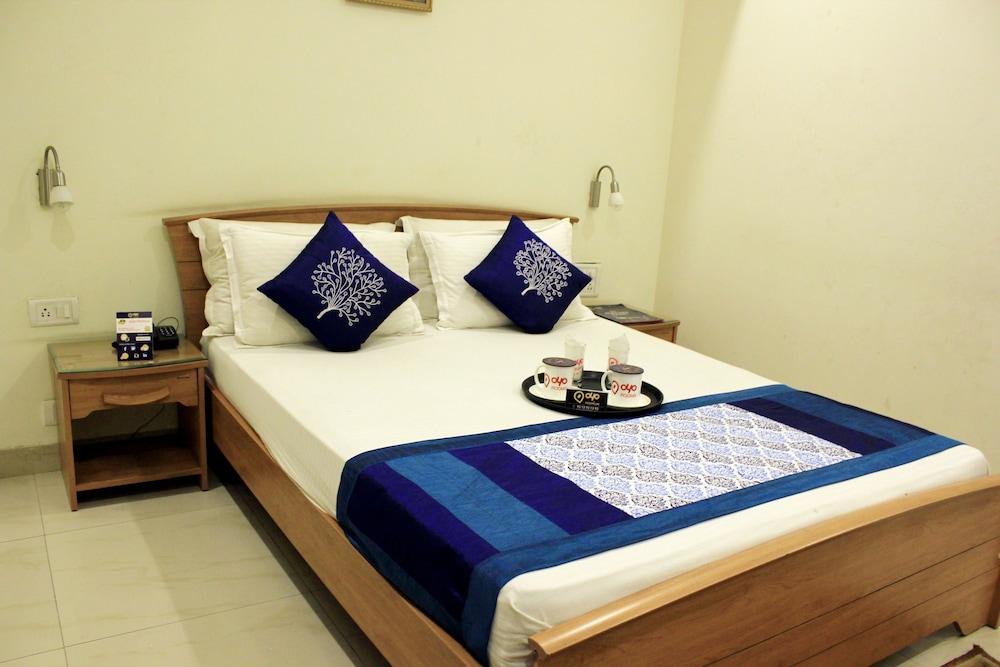 Treebo Palm Tree Palam Vihar Hotel Gurgaon Buitenkant foto