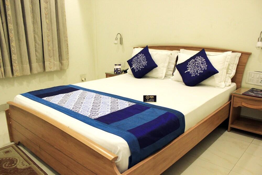 Treebo Palm Tree Palam Vihar Hotel Gurgaon Buitenkant foto