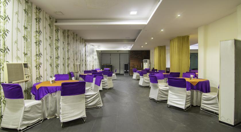 Treebo Palm Tree Palam Vihar Hotel Gurgaon Buitenkant foto