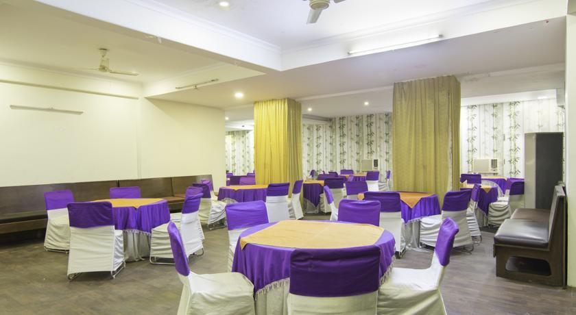 Treebo Palm Tree Palam Vihar Hotel Gurgaon Buitenkant foto